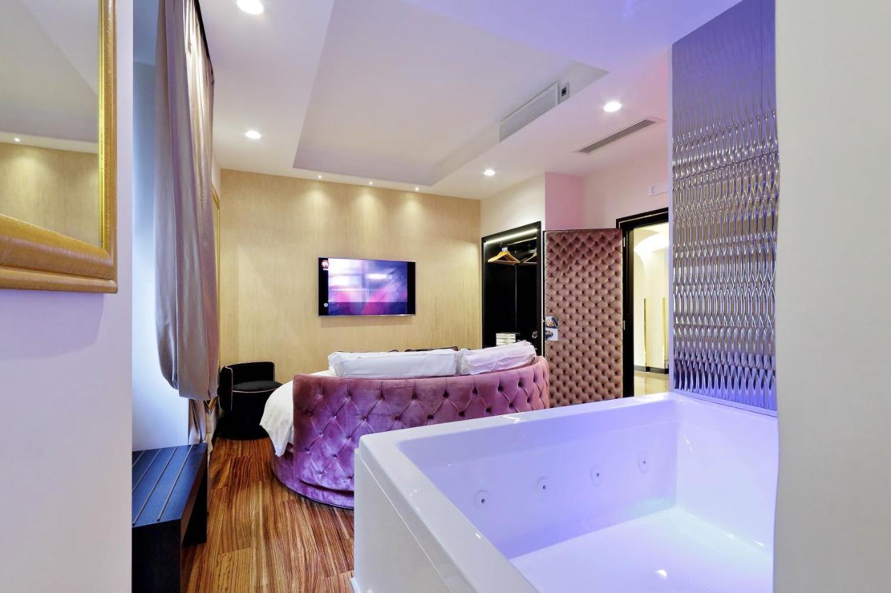 Casa de hóspedes Trevi Diamond Luxury Suites & Jacuzzi